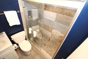Condo, 2 Bedrooms | Bathroom | Towels