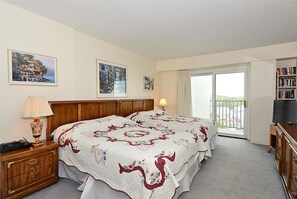 Condo, 2 Bedrooms