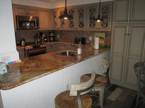 Condo, 2 Bedrooms | Private kitchen