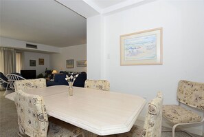 Condo, 2 Bedrooms | Private kitchen