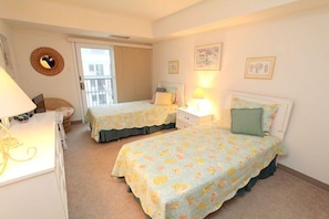 Room - Henlopen Unit 705 by Long & Foster (Rehoboth Beach)