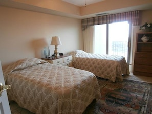 Condo, 2 chambres | 2 chambres, décor unique, ameublement unique, literie fournie