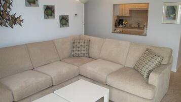 Condo, 2 Bedrooms | Living room