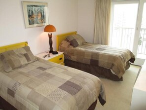 Condo, 2 Bedrooms