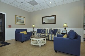 Condo, 2 Bedrooms | Living room