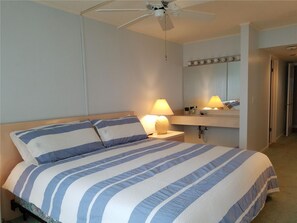 Condo, 2 Bedrooms