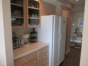 Condo, 3 Bedrooms | Private kitchen