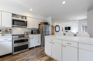 House, 4 Bedrooms | Private kitchen - Cat Hill 420 Tamarack Drive by Long & Foster (Bethany Beach)