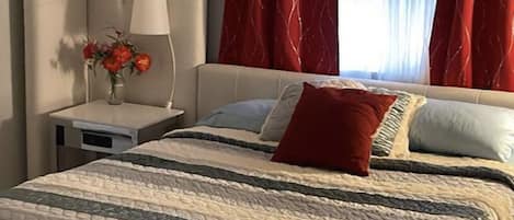 2 bedrooms, in-room safe, iron/ironing board, free WiFi