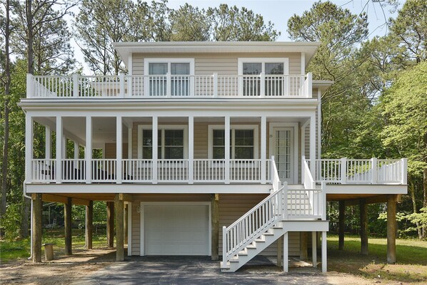 House, 6 Bedrooms | Exterior