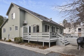 House, 4 Bedrooms | Exterior - Just Beachy 644 Tingle Ave by Long & Foster (Bethany Beach)