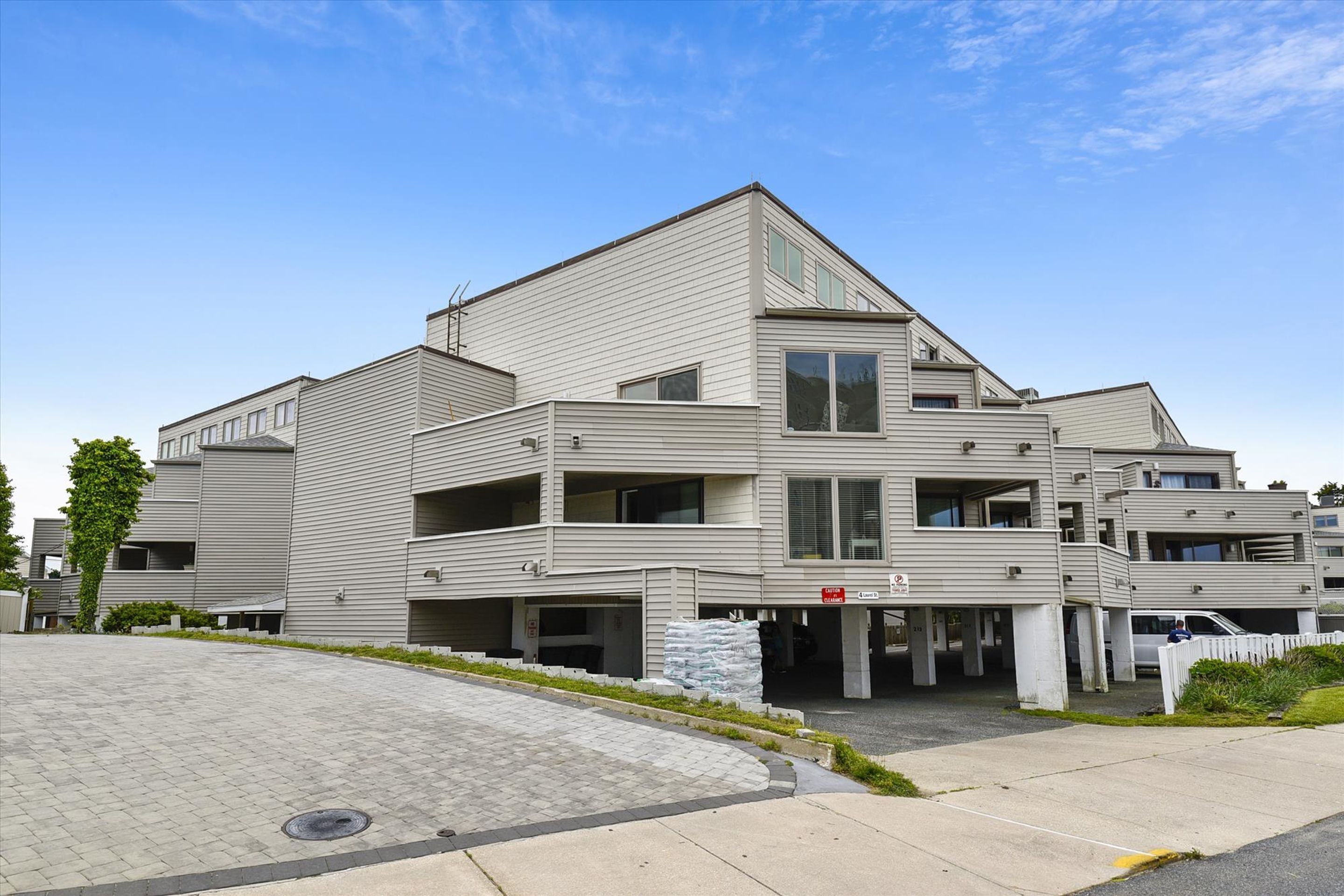 Condo, 2 Bedrooms | Exterior