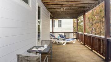 Rumah, 5 kamar tidur | Balkon