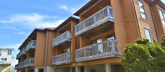 Ocean Harbor Unit 7A 3 Dickinson Street by Long & Foster