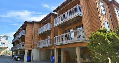 Ocean Harbor Unit 7A 3 Dickinson Street by Long & Foster