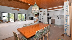 Casa, 4 habitaciones | Restaurantes