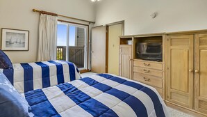 Townhome, 4 Bedrooms