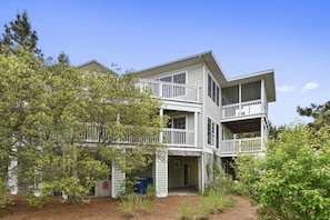 House, 4 Bedrooms | Exterior