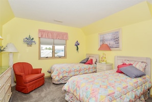 House, 4 Bedrooms | 4 bedrooms, individually decorated, individually furnished, bed sheets