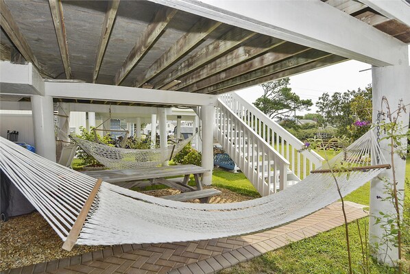 House, 4 Bedrooms | Balcony - Heron Haven 206 Second Street by Long & Foster (Bethany Beach)