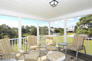 House, 4 Bedrooms | Balcony
