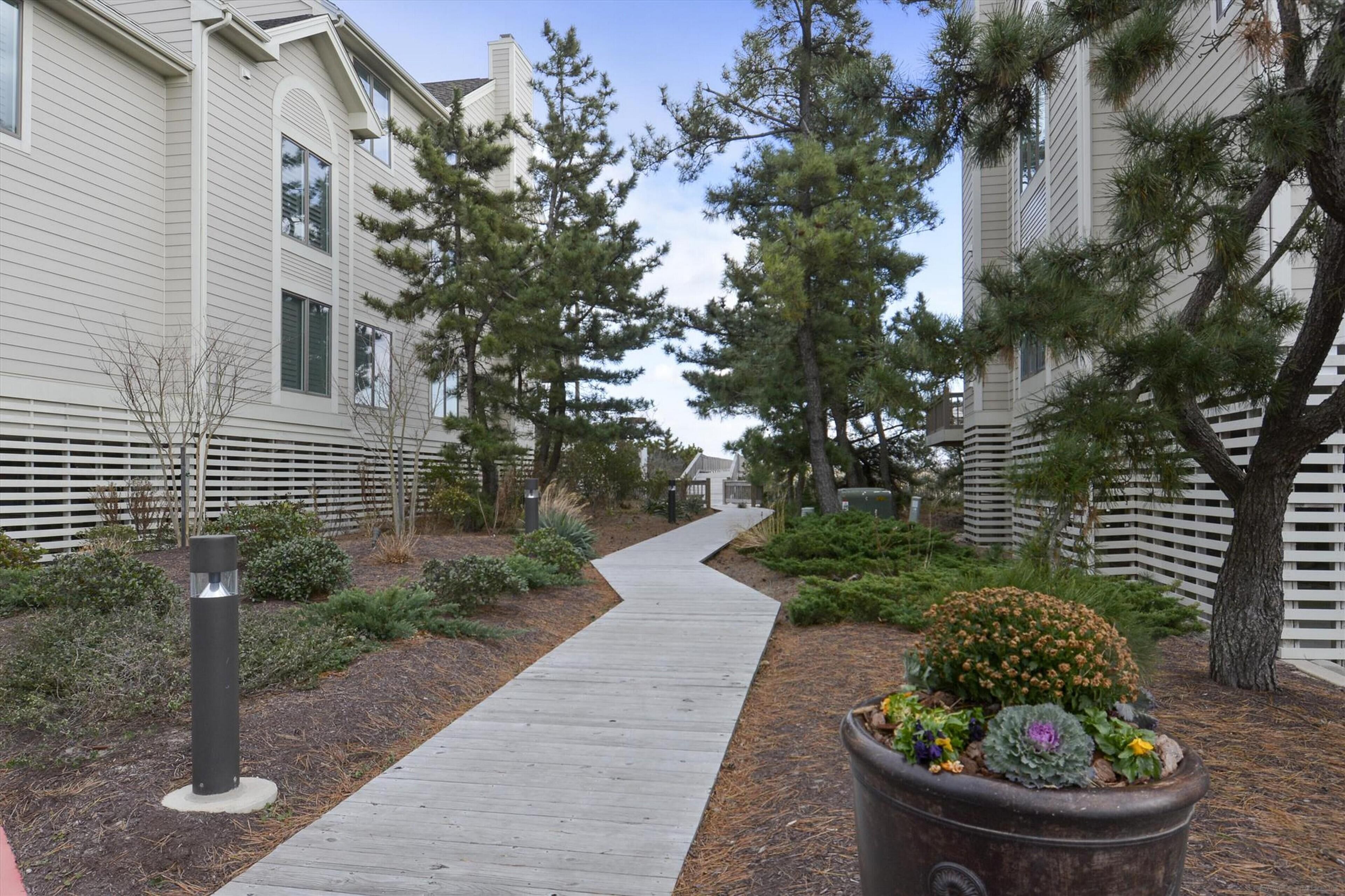 Townhome, 3 Bedrooms | Property grounds