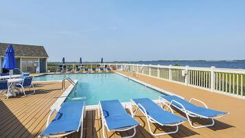 Townhome, 3 Bedrooms | Property grounds