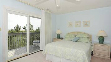 Townhome, 4 Bedrooms | 4 bedrooms, individually decorated, individually furnished, bed sheets