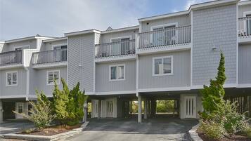 Townhome, 4 Bedrooms | Exterior