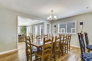 House, 6 Bedrooms | Dining - Ocean Blue 804 South Ocean Drive by Long & Foster (Bethany Beach)