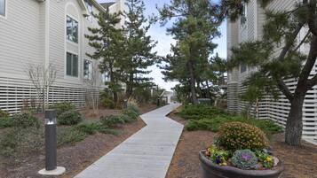 Maison mitoyenne, 3 chambres | Enceinte de lâhĂ©bergement