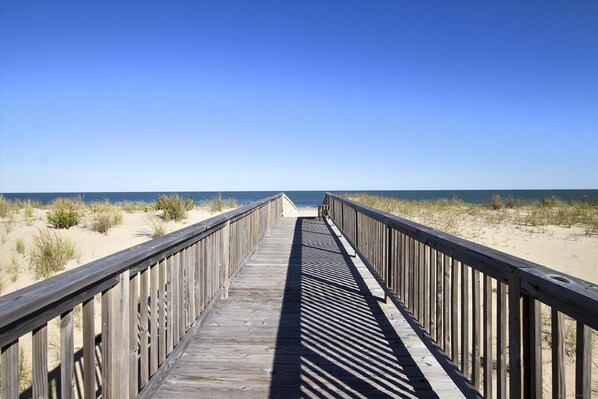 Townhome, 3 Bedrooms | Beach