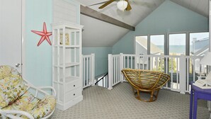 House, 5 Bedrooms | Living area