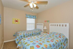 Condo, 3 habitaciones | 3 habitaciones, decoración personalizada y muebles diferentes 