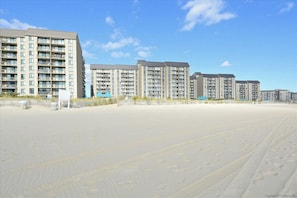 Condo, 2 Bedrooms | Exterior