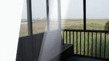 House, 5 Bedrooms | 5 bedrooms, individually decorated, individually furnished, bed sheets