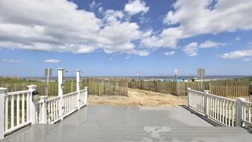 House, 4 Bedrooms | Property grounds