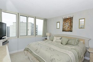 House, 4 Bedrooms | 4 bedrooms, individually decorated, individually furnished, free WiFi