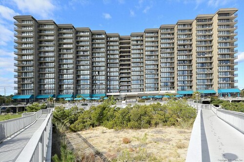 Sea Colony Edgewater North 405 by Long & Foster