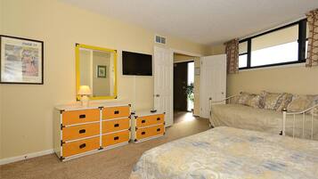 Condo, 2 Bedrooms | 2 bedrooms, individually decorated, individually furnished, bed sheets