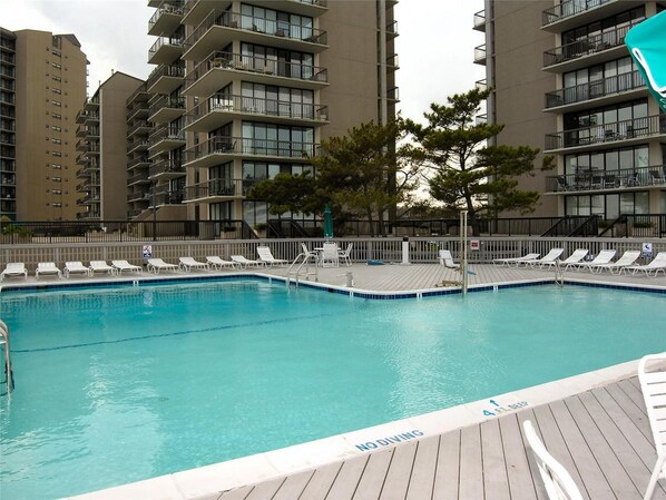 Condo, 2 Bedrooms | Exterior
