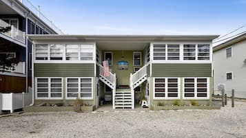 Condo, 2 Bedrooms | Exterior