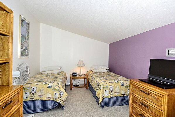 Condo, 2 Bedrooms | 2 bedrooms, individually decorated, individually furnished, bed sheets