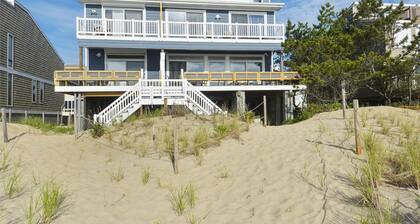 Sunrays North Tower Shores by Long & Foster