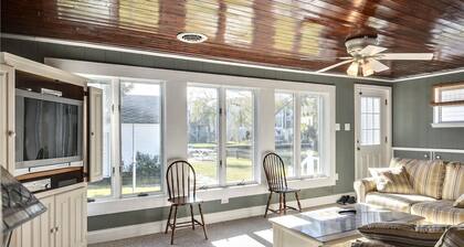 Kozy Kottage 4 West Farmington by Long & Foster