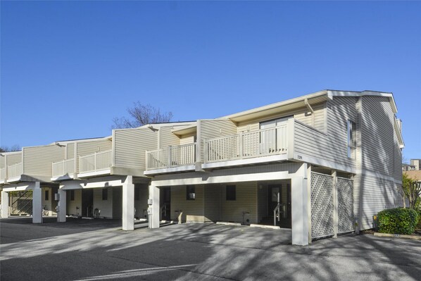 Townhome, 3 Bedrooms | Exterior