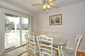 Condo, 3 Bedrooms | Dining
