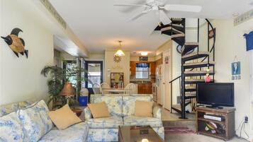 Townhome, 2 Bedrooms | Living room