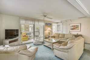 Casa, 5 habitaciones | Sala de estar