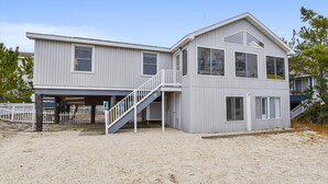 Exterior - San Simeon East 8 S. 7th St. by Long & Foster (Bethany Beach)